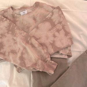 TNA Cropped Sweatshirt and Jogger Sweatpants Set